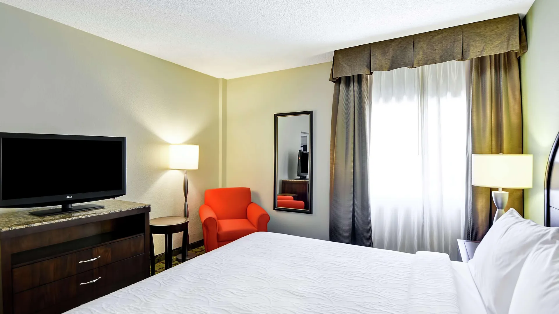 Hilton Garden Inn Phoenix Midtown 3*,