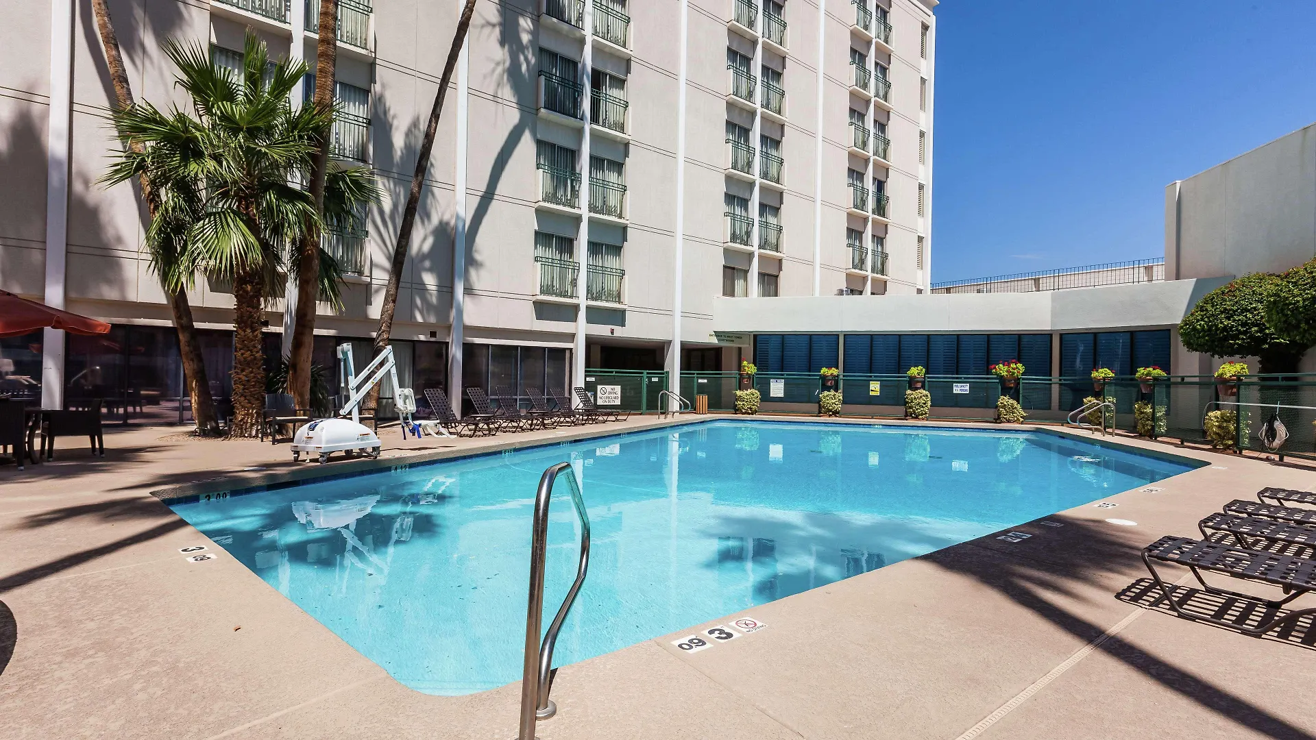 Hilton Garden Inn Phoenix Midtown 3*,